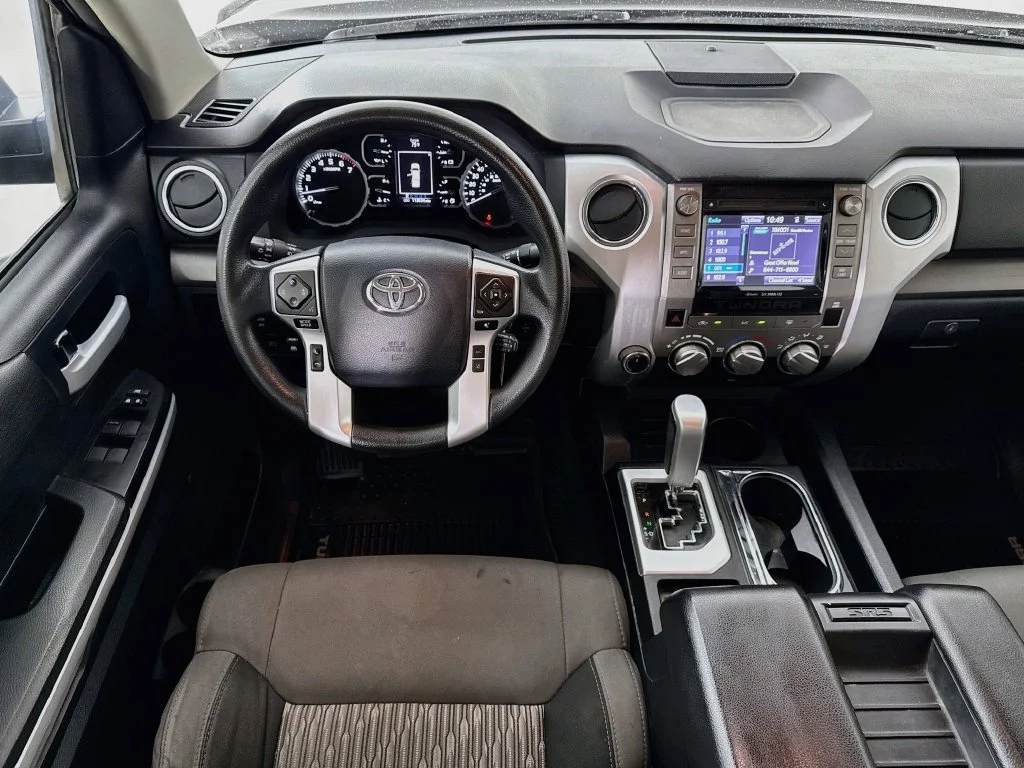 Used 2018 Black Toyota SR5 image 24