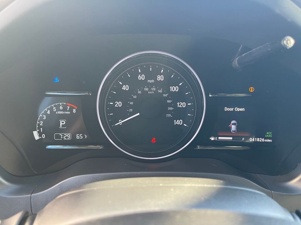 Used 2020 Platinum White Pearl Honda EX image 18