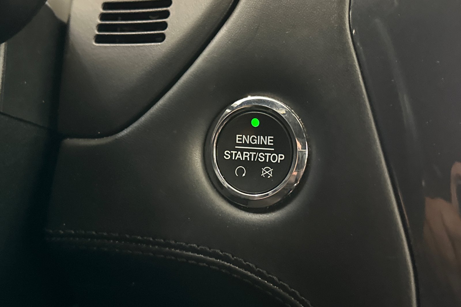 Used 2018 Gray Ford Platinum image 25
