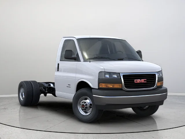 2026 GMC Savana Cutaway 3500 1WT