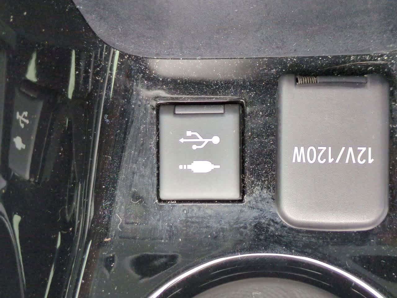 Certified Used 2021 Wind Chill Pearl Toyota Limited image 21