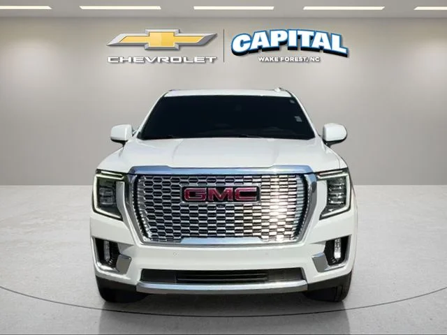 Used 2023 White GMC Denali image 9