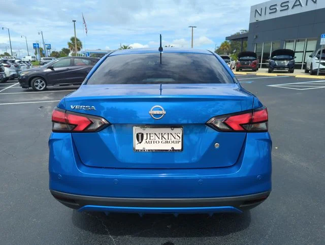 Used 2024 Blue Nissan 1.6 S image 7
