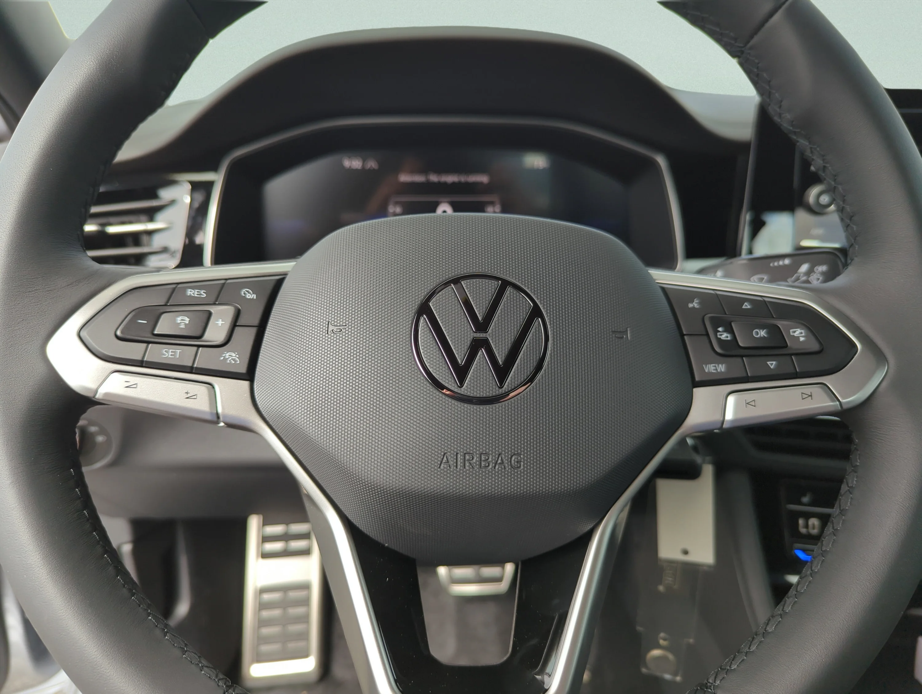 Used 2026 PYRITE SILVER M Volkswagen Sport image 30