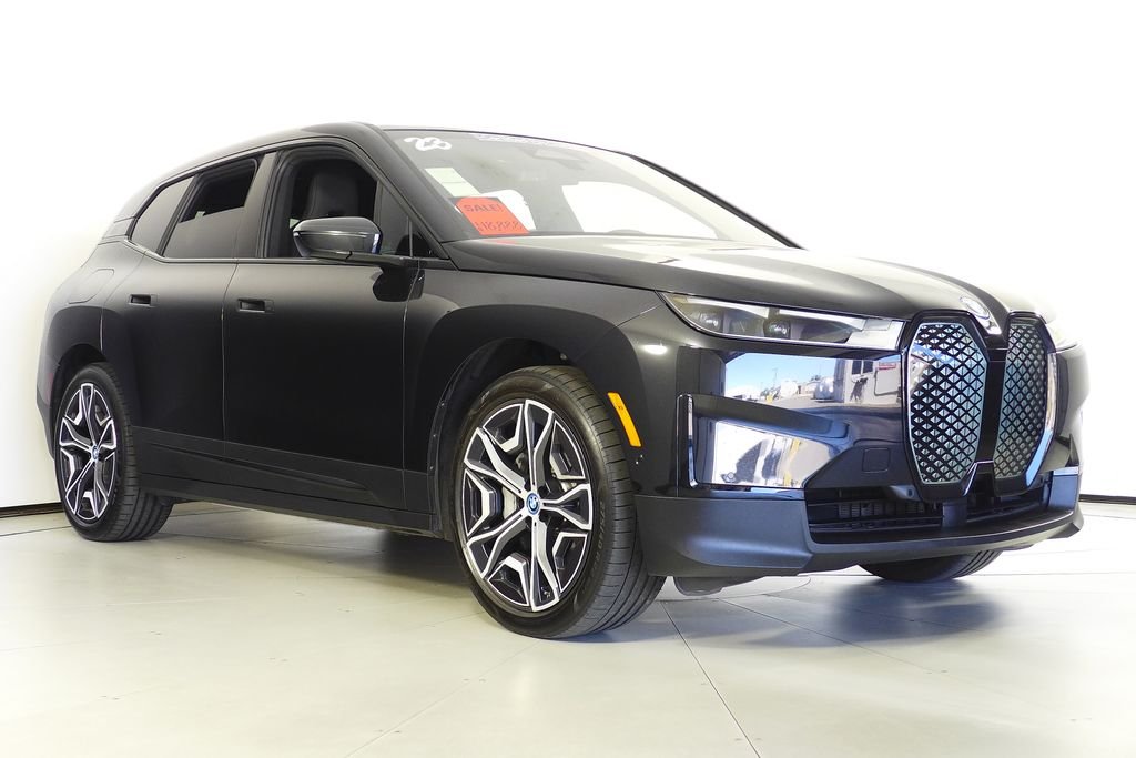Certified Used 2024 Black Sapphire Metallic BMW xDrive50 image 4