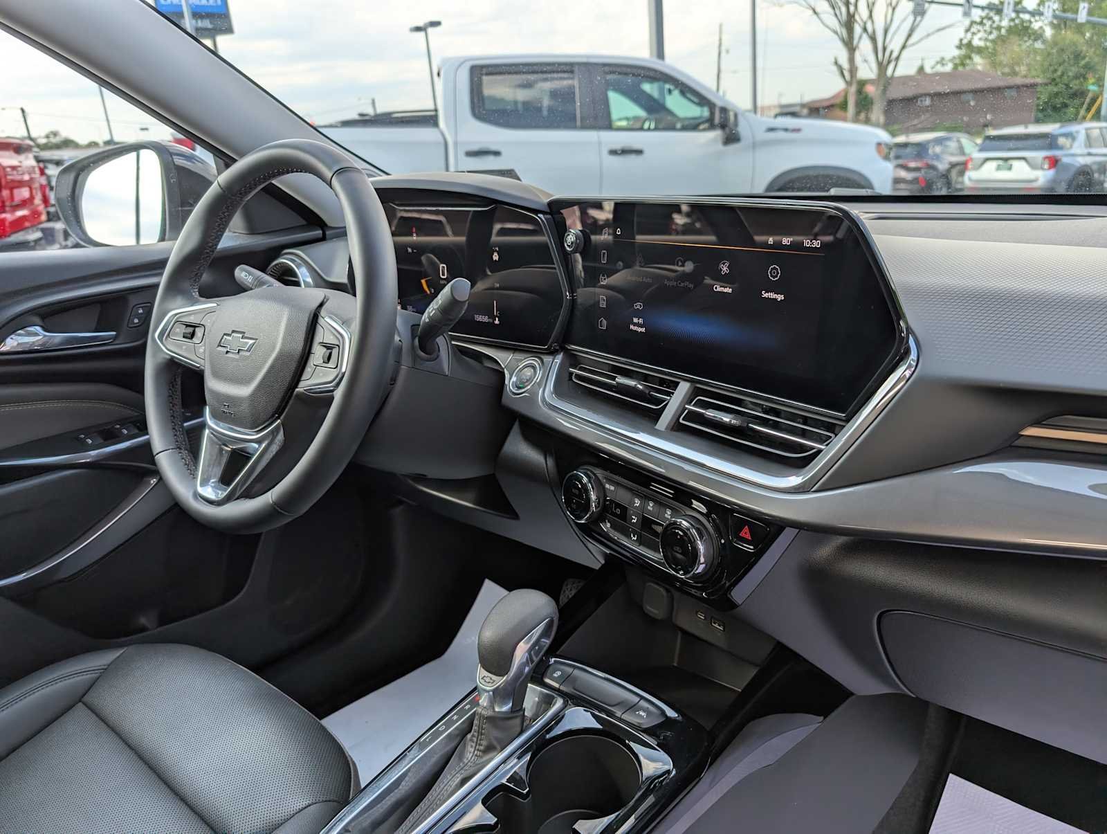 Used 2024 Summit White Chevrolet ACTIV image 42
