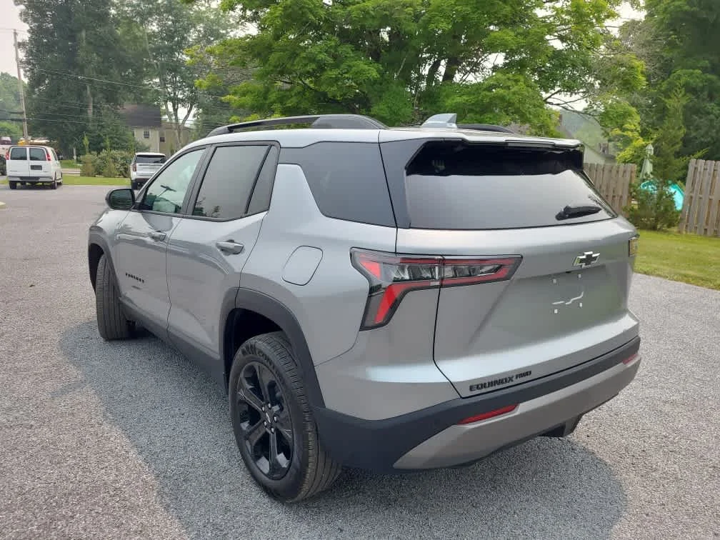 New 2027 Sterling Gray Metallic Chevrolet LT image 2