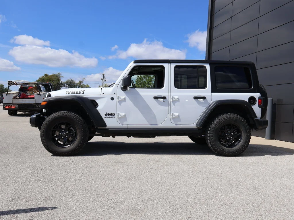 Used 2024 White Jeep Sport image 2