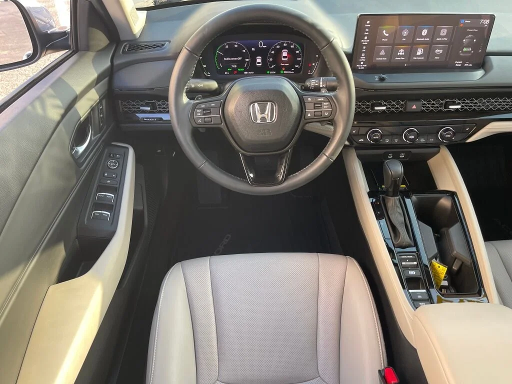 Certified Used 2025 Urban Gray Pearl Honda EX-L image 2
