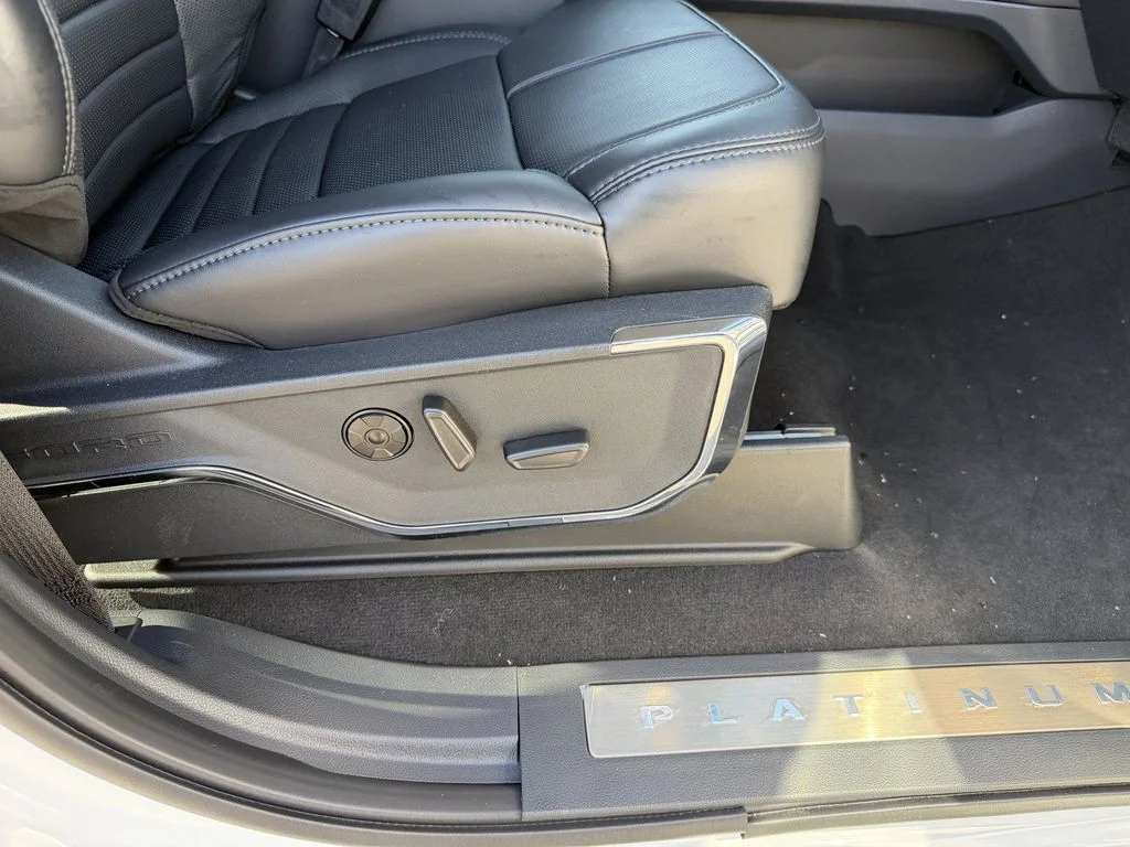 New 2026 Star White Metallic Tri-Coat Ford F-250® Platinum® image 13