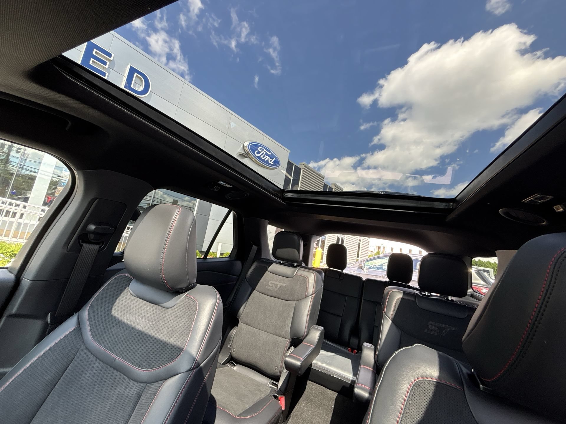 New 2026 Agate Black Metallic Ford ST image 32