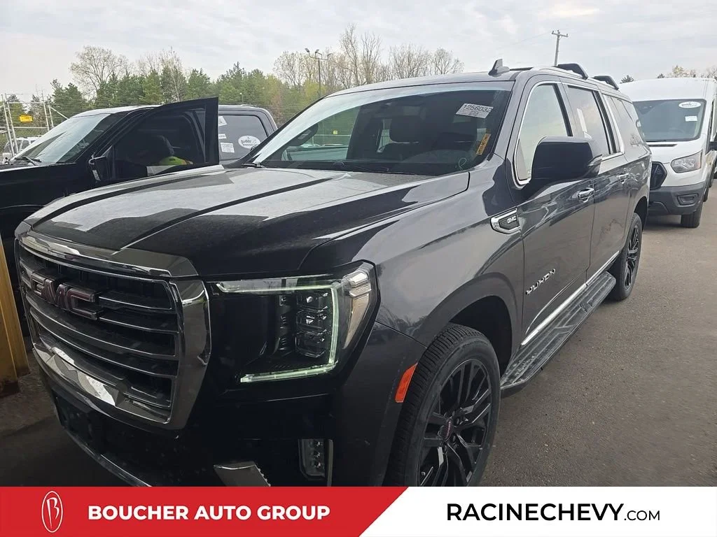 2023 GMC Yukon SLT 4X4's photo