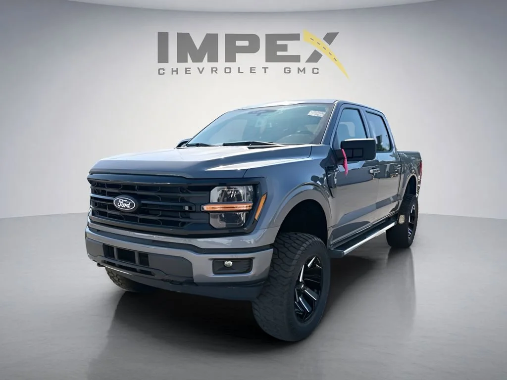White 2025 Ford F-150 XLT SuperCrew 4WD Pickup Truck Four-Wheel Drive