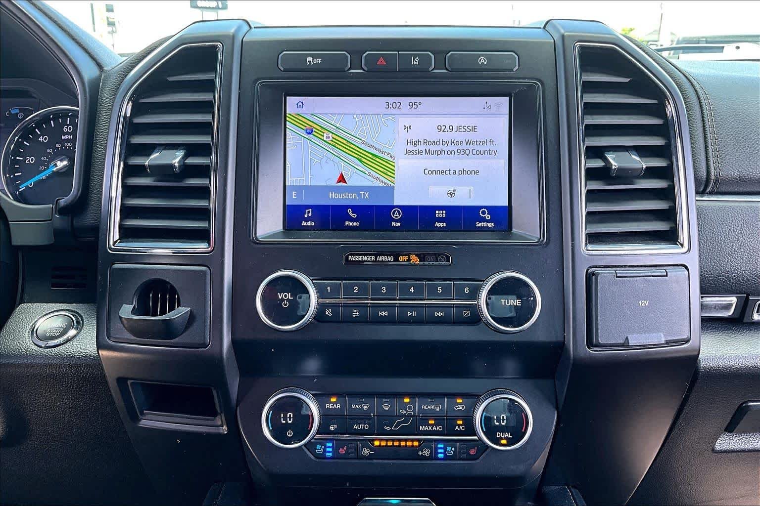 Used 2021 Magnetic Metallic Ford Limited image 34