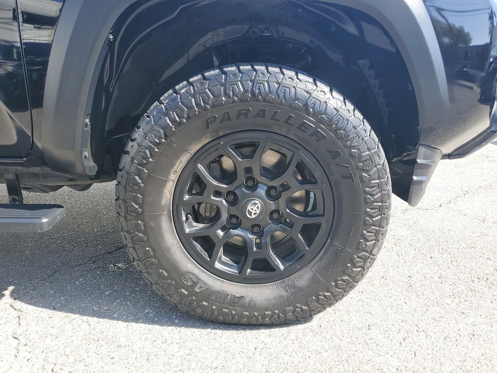Used 2023 Black Toyota SR5 image 6