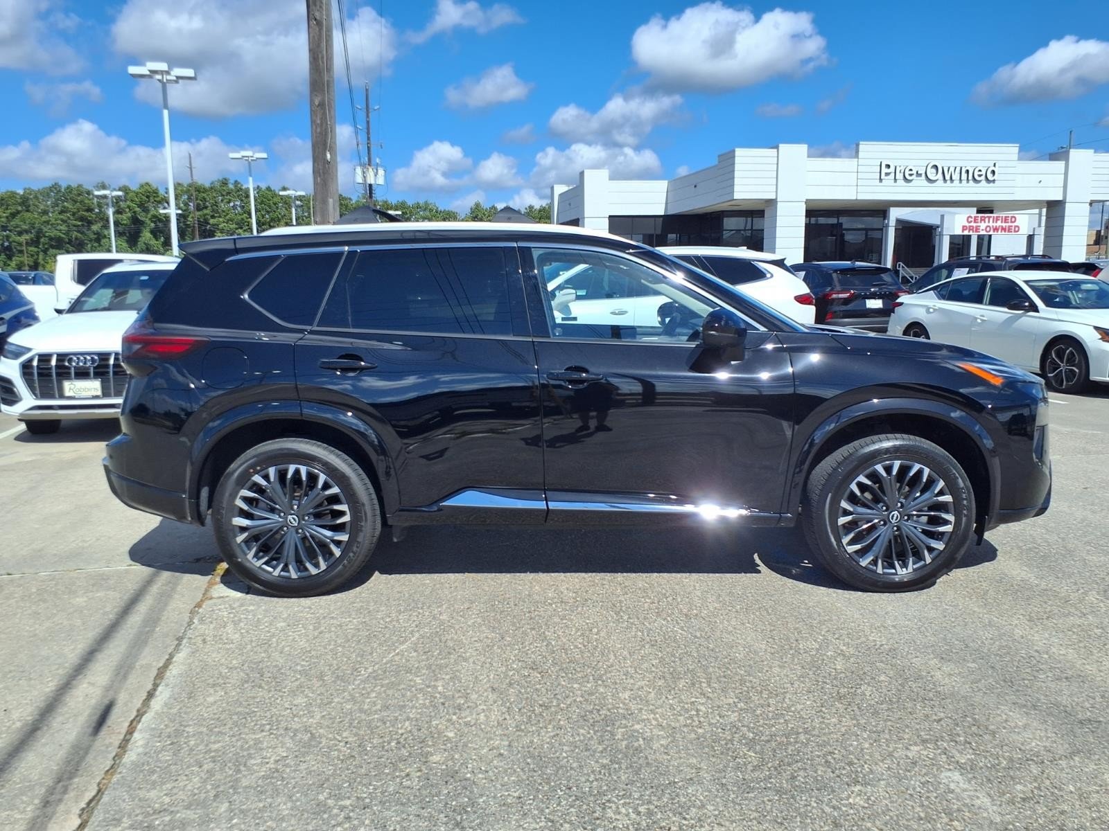 2026 Nissan Rogue Platinum Black at Robbins Nissan
