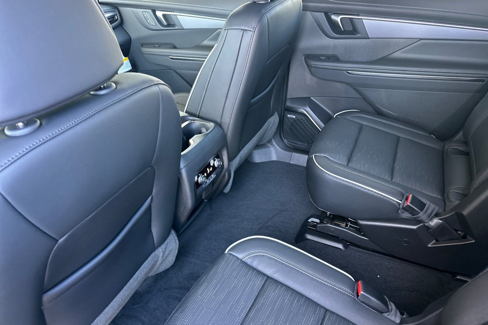 2026 Buick Enclave Sport Touring - Photo 10