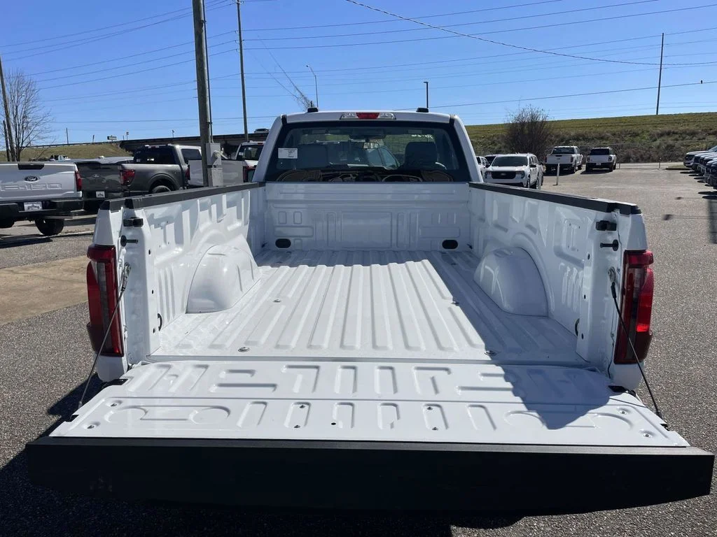 New 2026 Oxford White Ford XL image 10