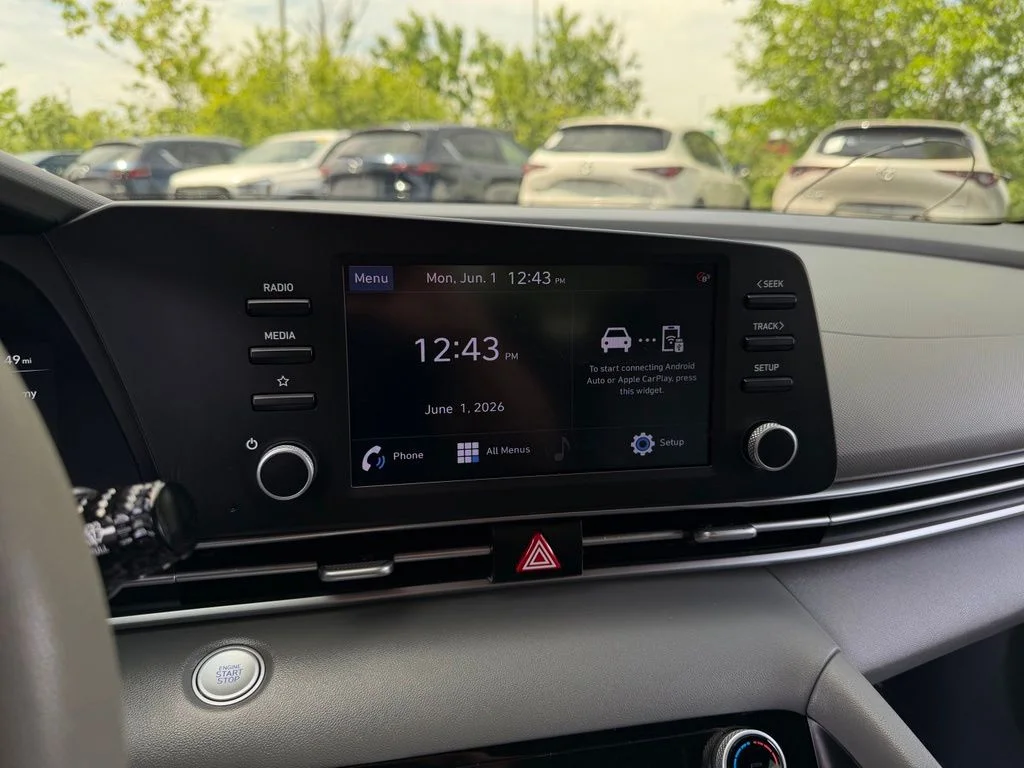 Used 2023 Gray Hyundai SEL image 15