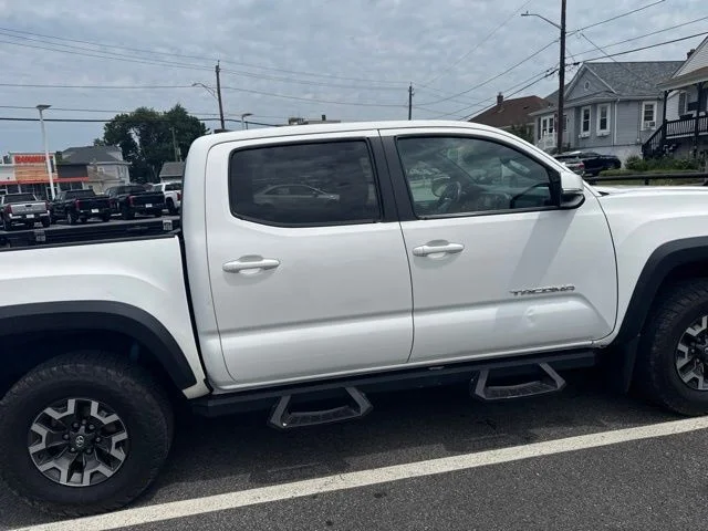 Used 2018 White Toyota TRD Off-Road image 3