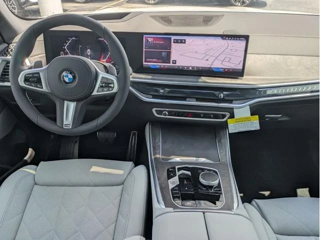 New 2026 Mineral White Metallic BMW sDrive40i image 23