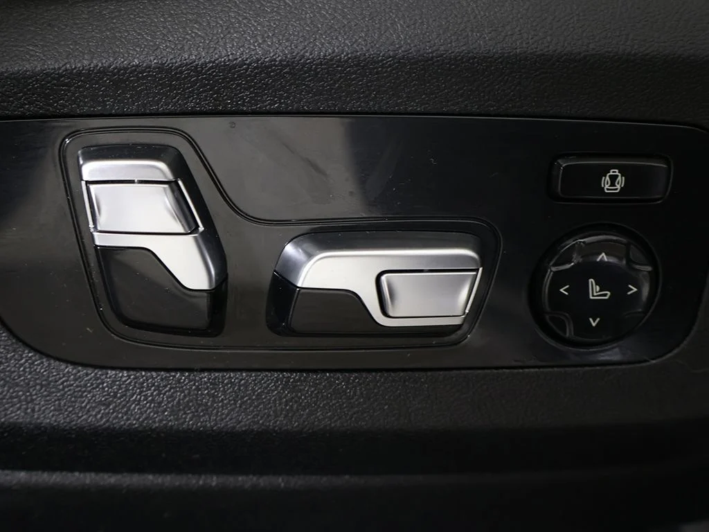 Used 2023 Alpine White BMW Base image 42