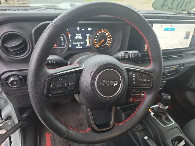 Used 2024 Gray Jeep Rubicon image 16