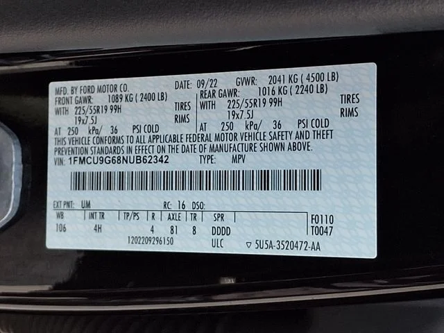 Used 2022 Black Ford SE image 28