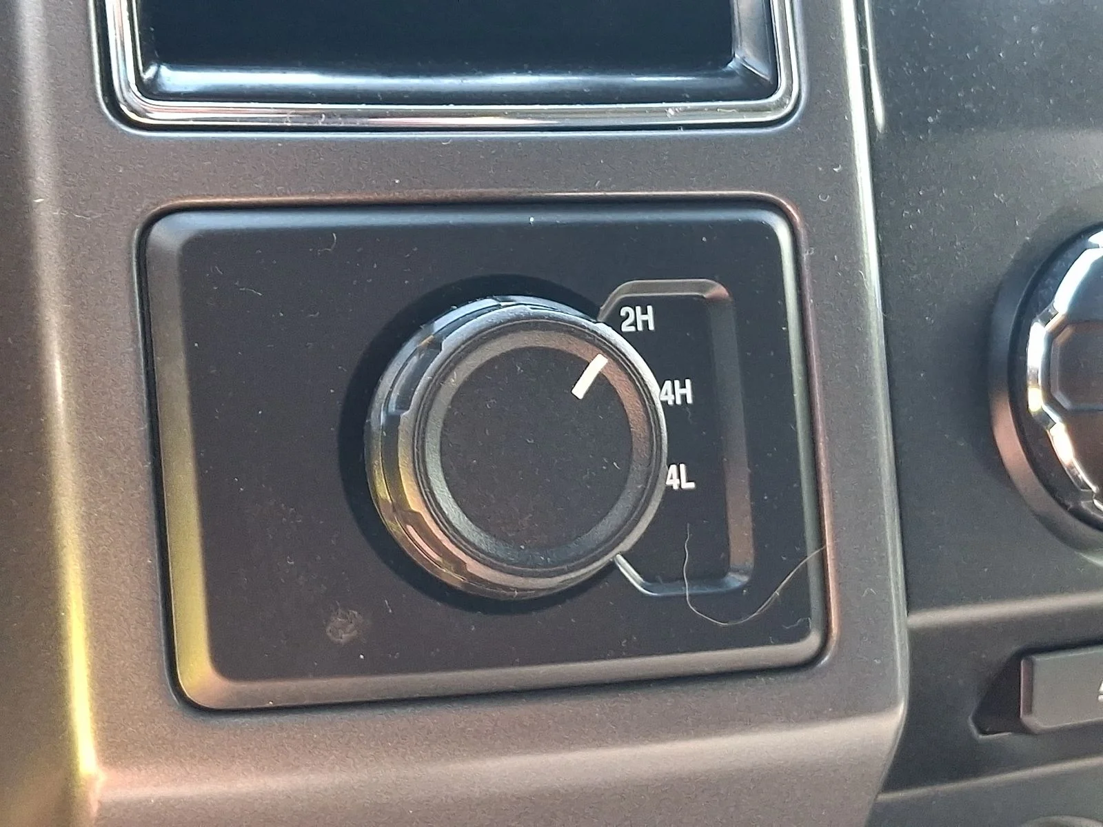Used 2018 Silver Ford XLT image 24