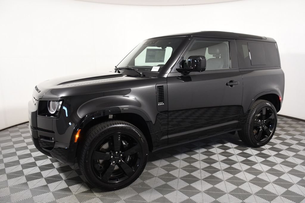 New 2026 Santorini Blk Land Rover V8 image 2