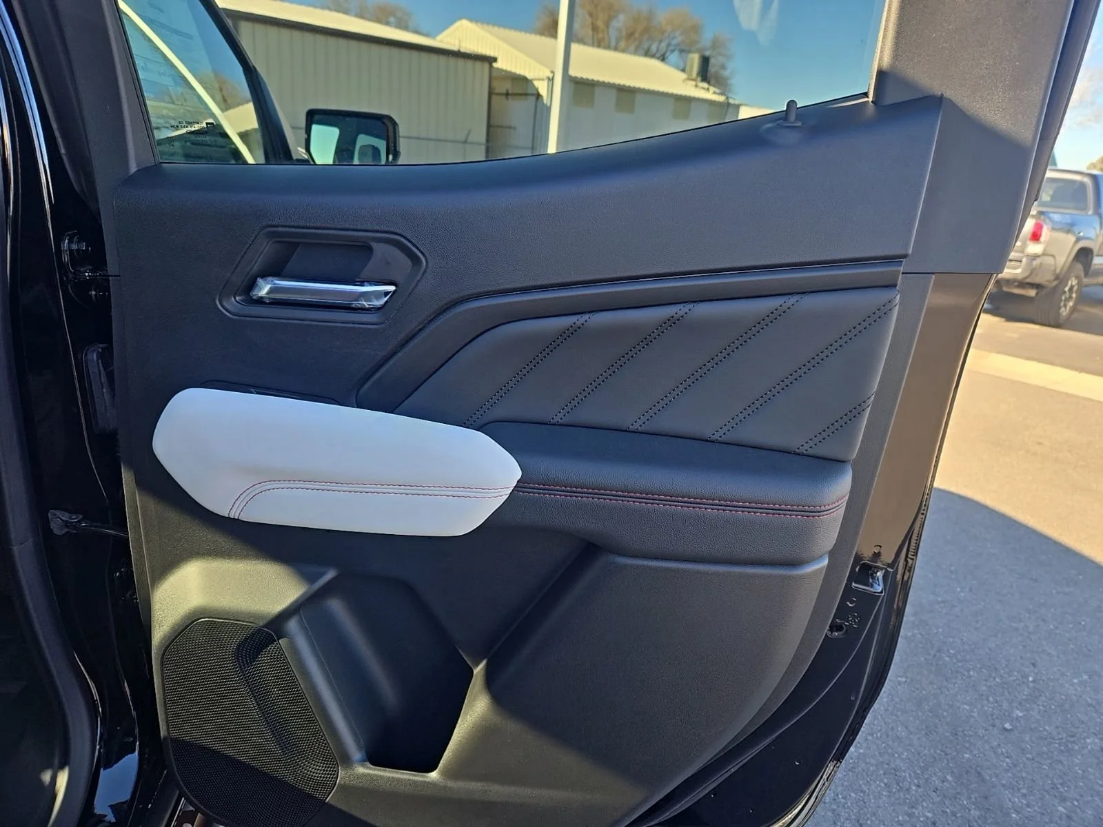 2026 GMC Canyon AT4X - Photo 49