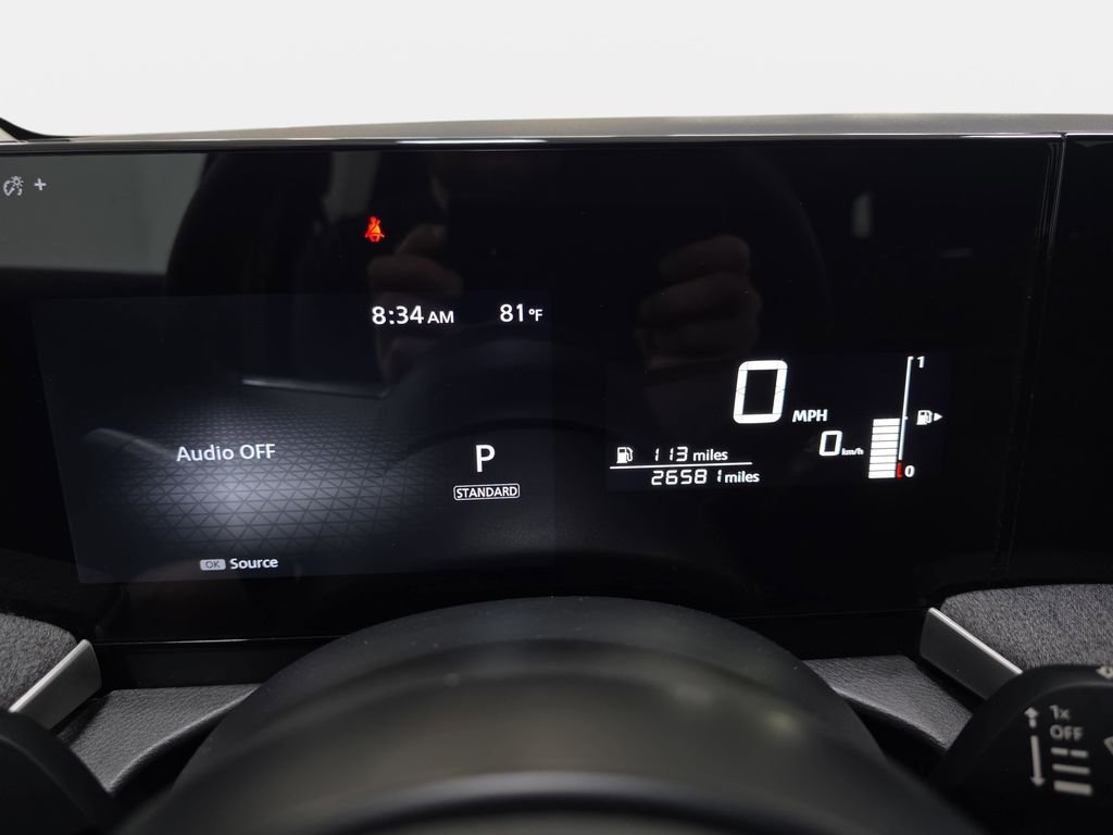 Used 2025 Aspen White Tricoat Nissan SV image 19