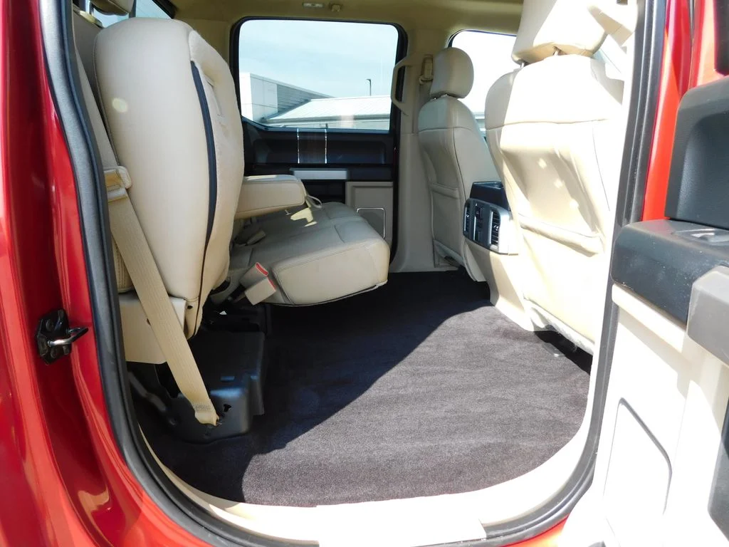 Used 2015 Caribou Metallic Ford Lariat image 26