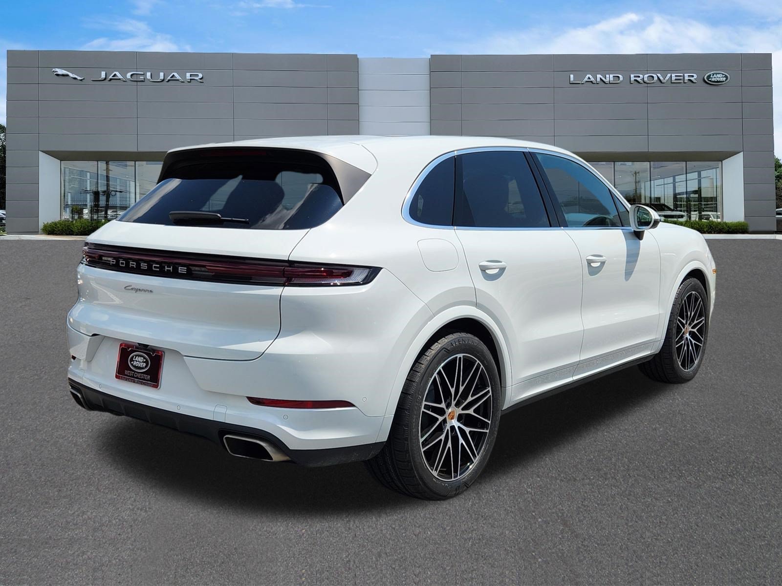 Used 2025 White Porsche  image 4