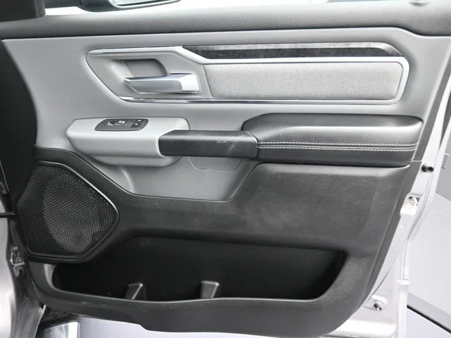 Used 2019 Silver Ram Big Horn/Lone Star image 21