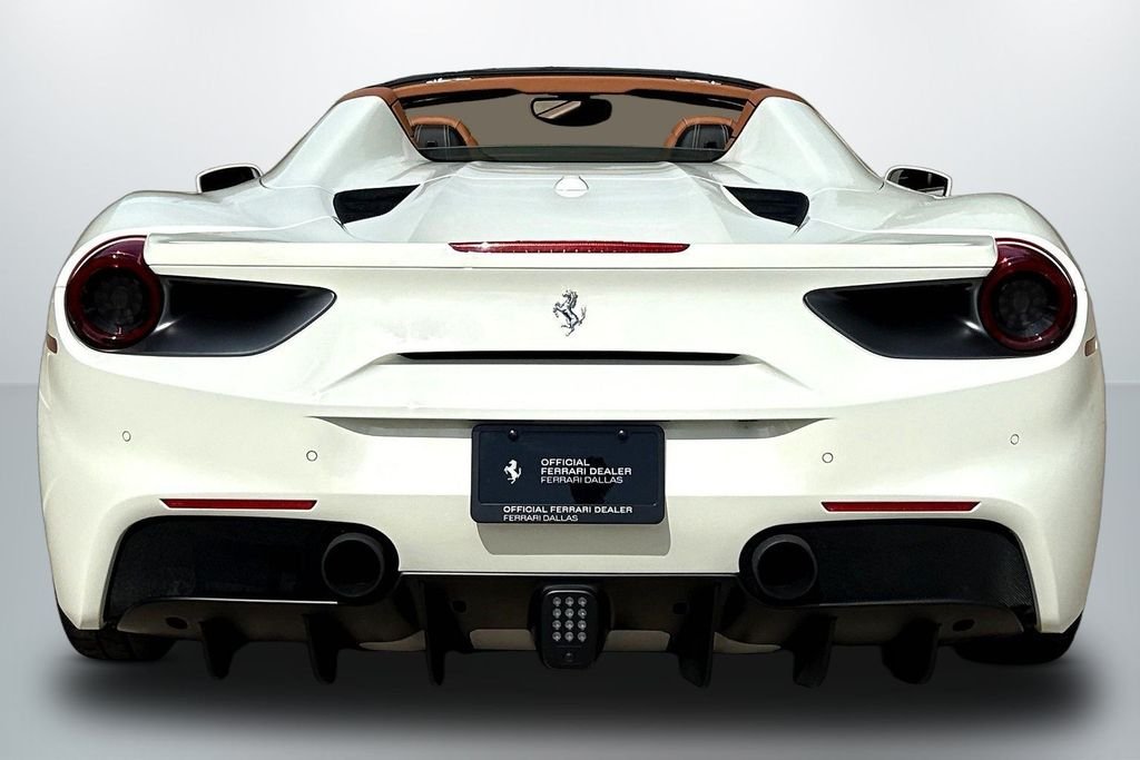 Used 2018  Ferrari  image 6