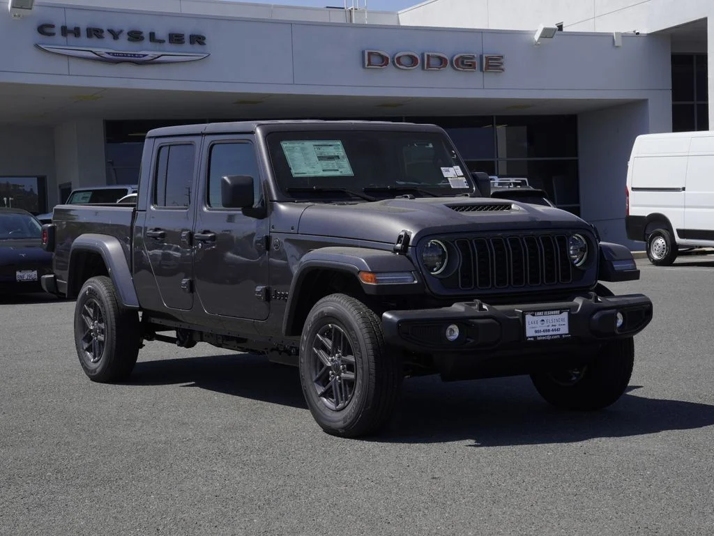 New 2026 Granite Crystal Metallic Clear-Coat Exterior Paint Jeep Sport S image 1