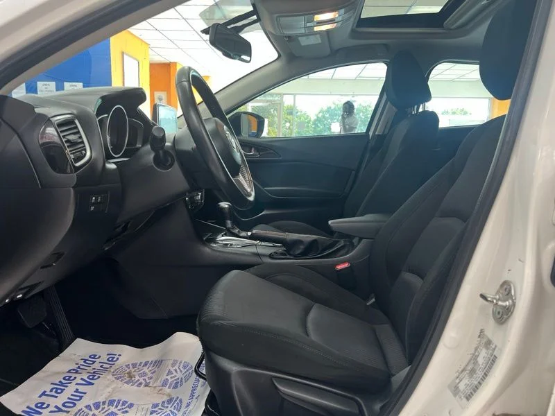 Used 2016 White Mazda i Grand Touring image 18