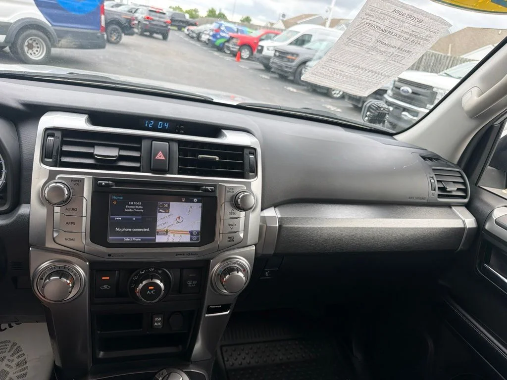 Certified Used 2018 Classic Silver Metallic Toyota SR5 image 31