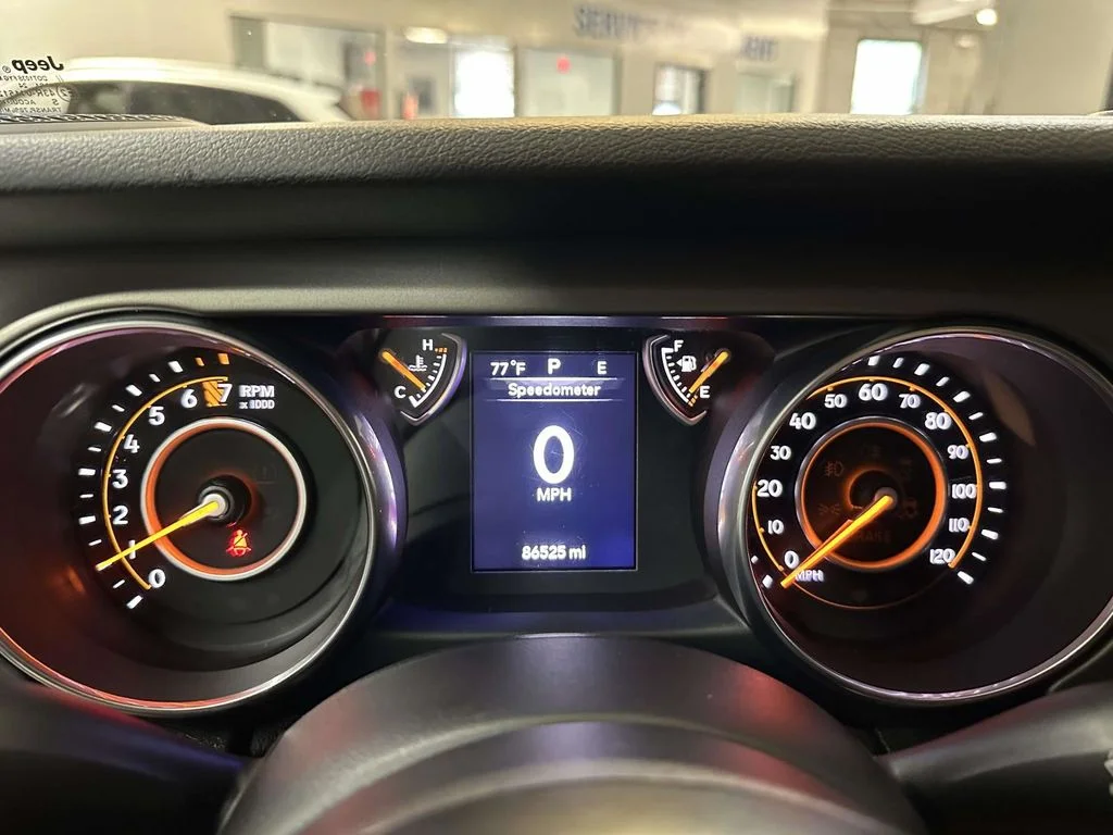 Used 2018 Gray Jeep Unlimited Sport S image 24