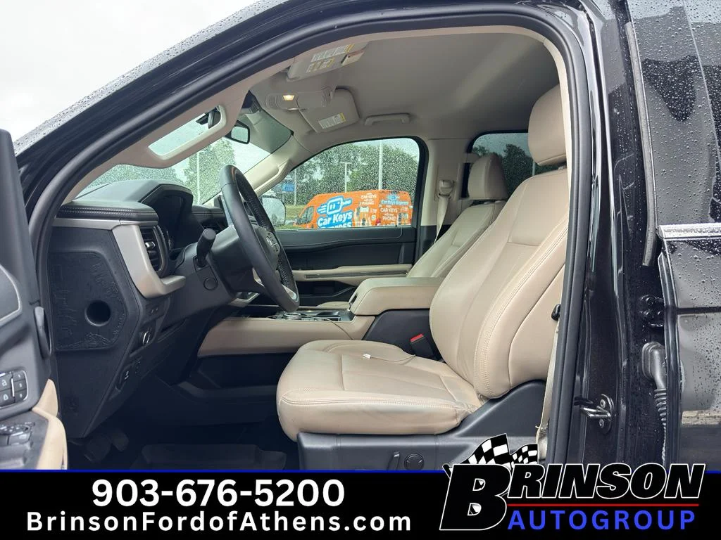 Used 2024 Agate Black Metallic Ford XLT image 18