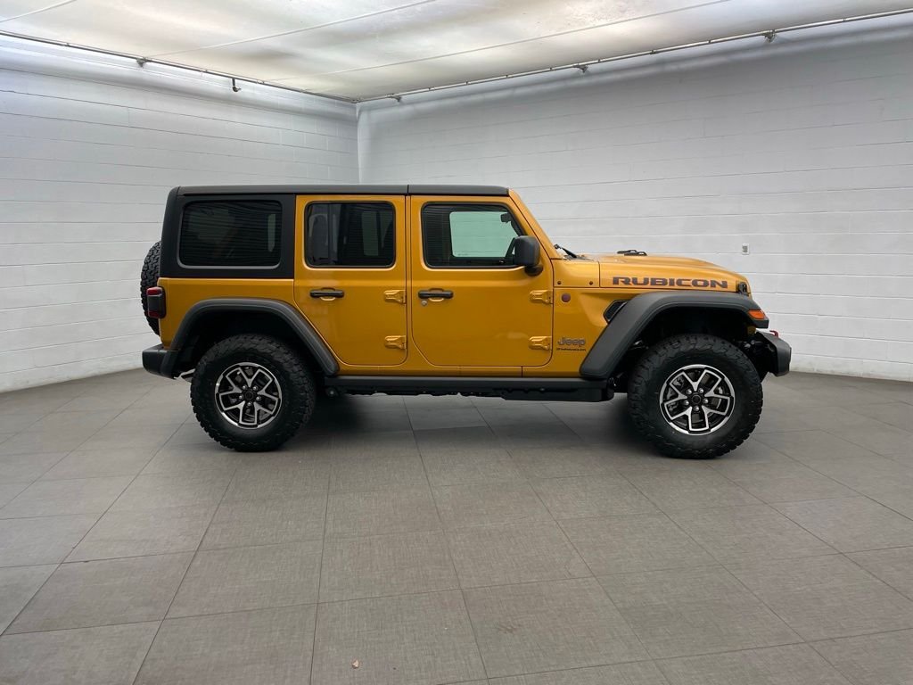 New 2026 Goldilocks Exterior Paint Jeep Rubicon image 2