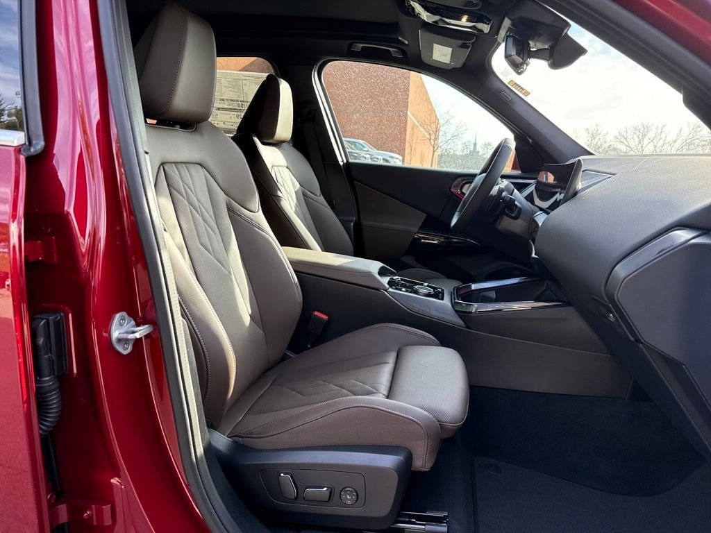 Used 2026 Red BMW 30 xDrive image 28