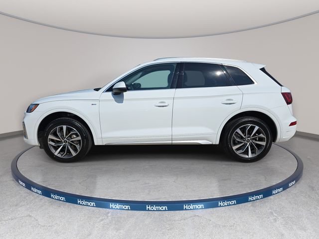 Used 2023 White Audi 45 S line Premium image 9