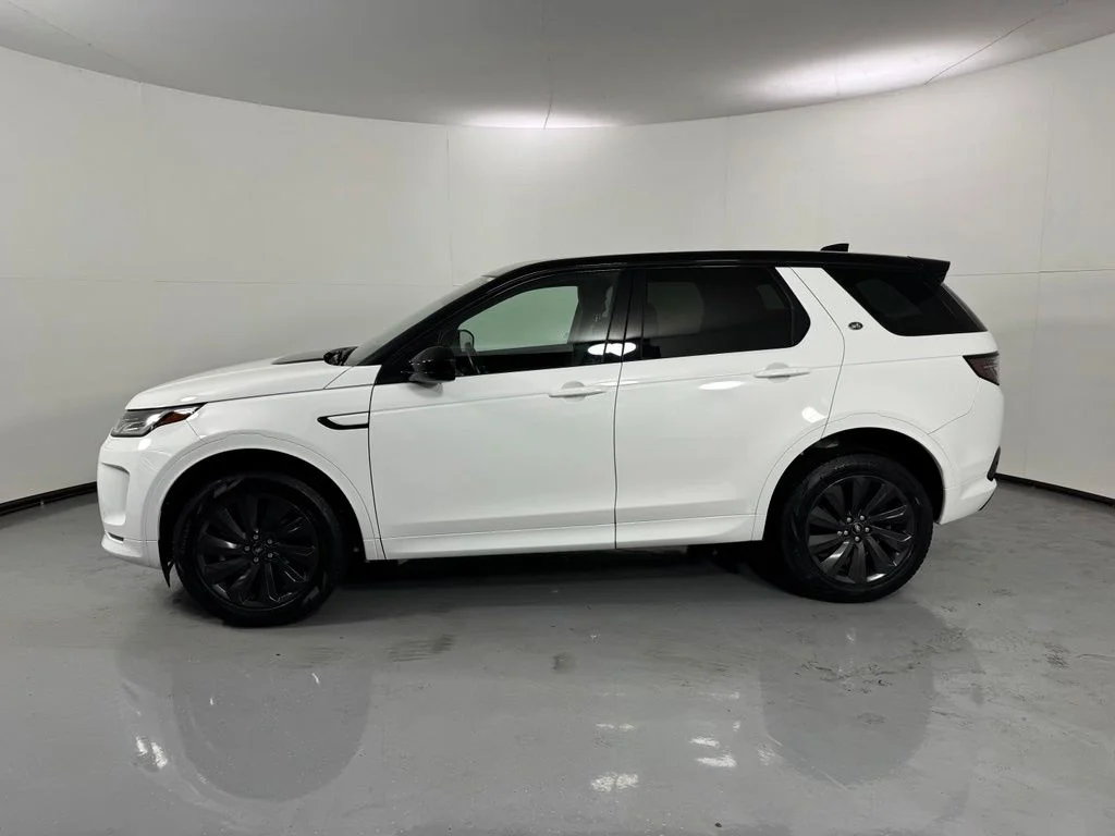 Used 2022 Fuji White Land Rover S R-Dynamic image 10