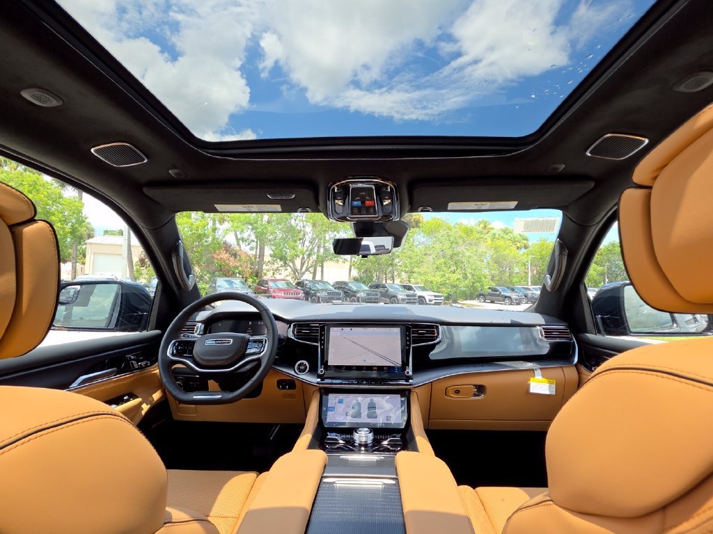 New 2026 High Gloss Black Exterior Paint Jeep Summit Reserve image 26
