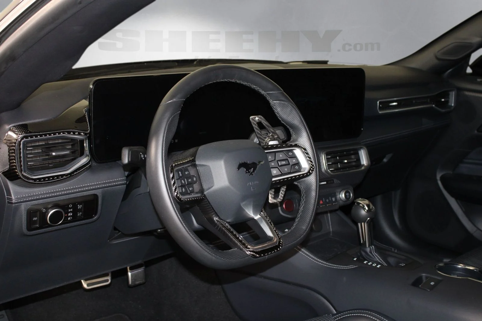 Used 2025 Black Ford GT Premium image 3