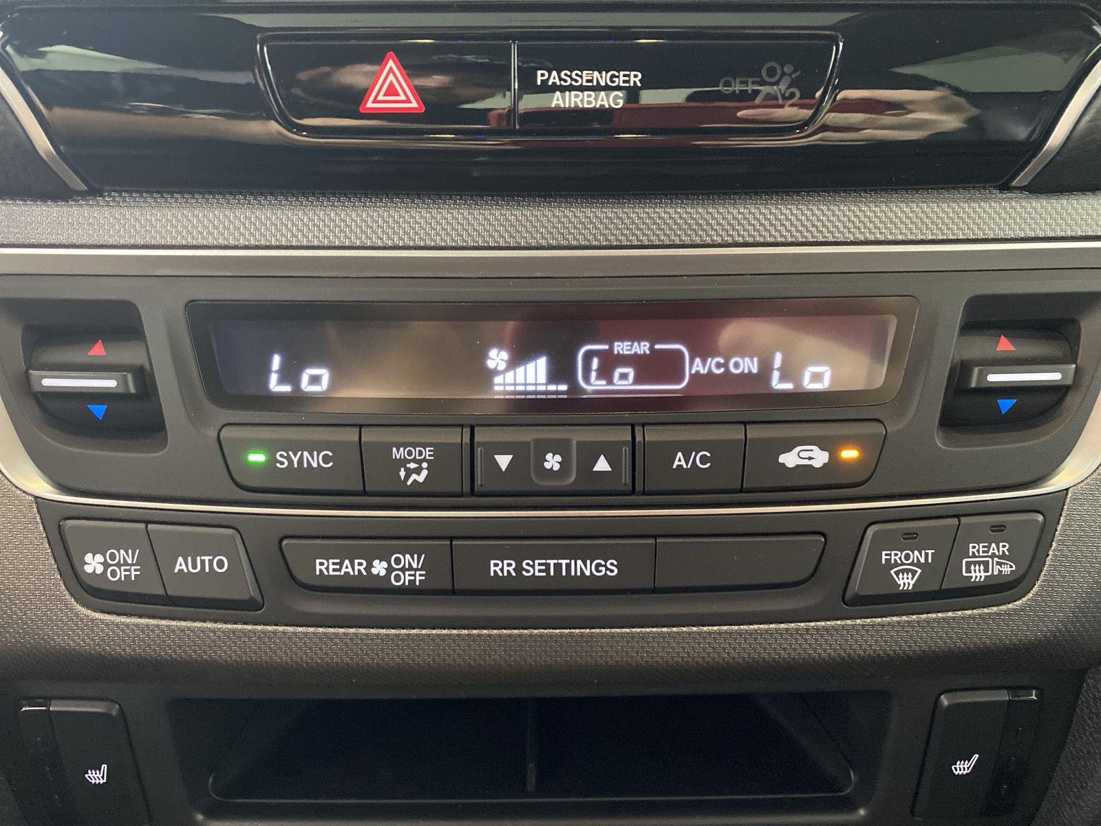 Used 2024 Platinum White Pearl Honda RTL image 19