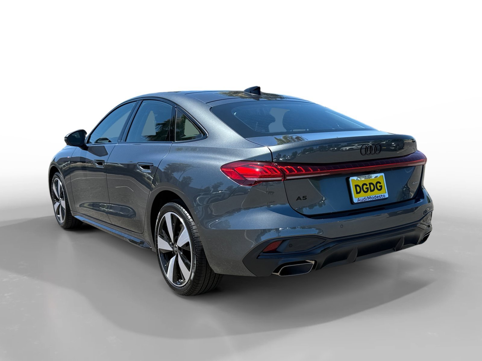 New 2026 Daytona Gray Pearl Effect Audi Premium Plus 2.0 TFSI quattro image 3
