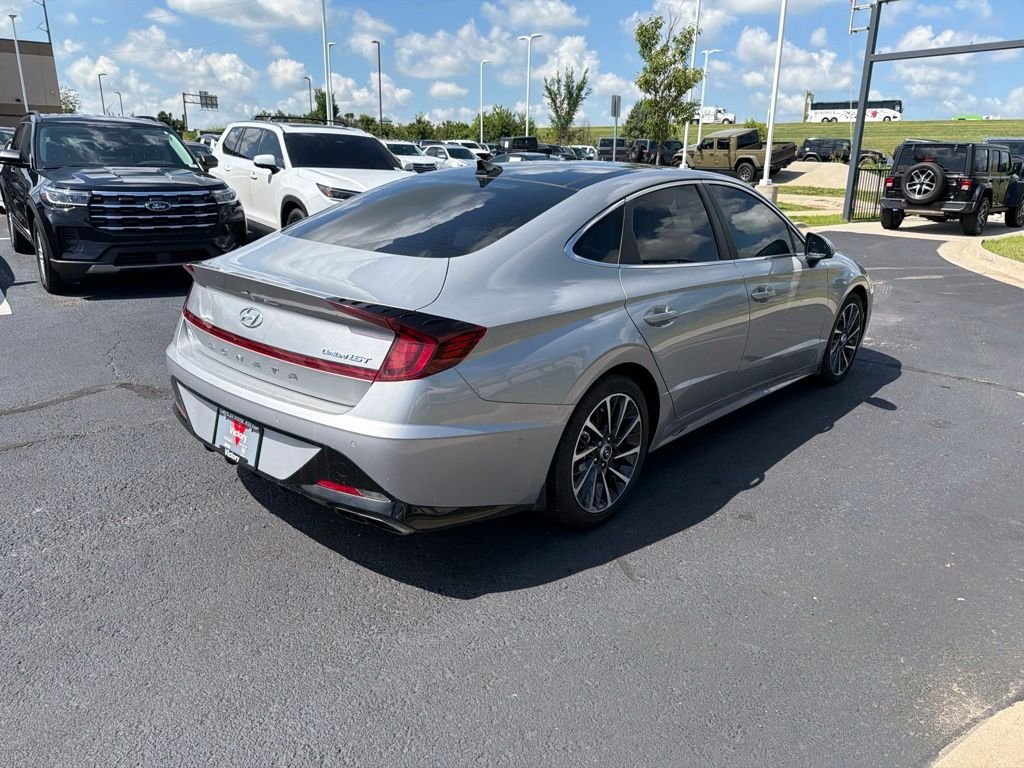 Used 2023 Silver Hyundai Limited image 7